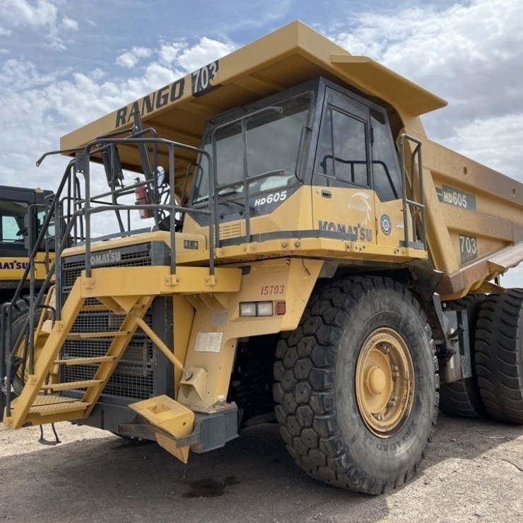 2015 KOMATSU HD605-7E0