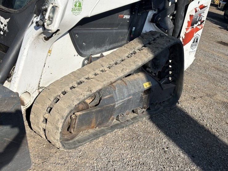 2021-bobcat-t76-image-11
