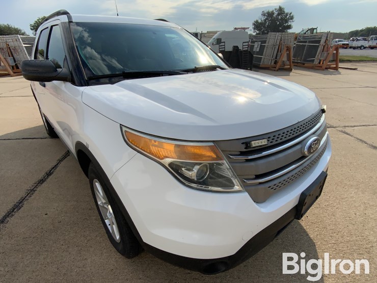 2014-ford-explorer-image-14