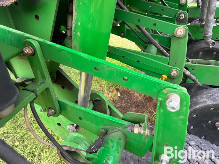 2009-john-deere-1790-ccs-image-16