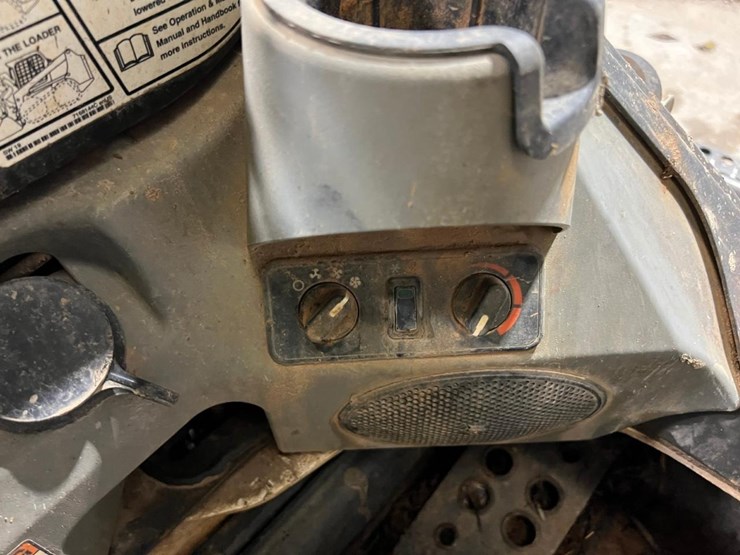 2021-bobcat-t770-image-25