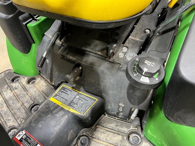 john-deere-1025r-image-31
