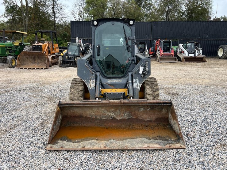 2020-deere-324g-image-8