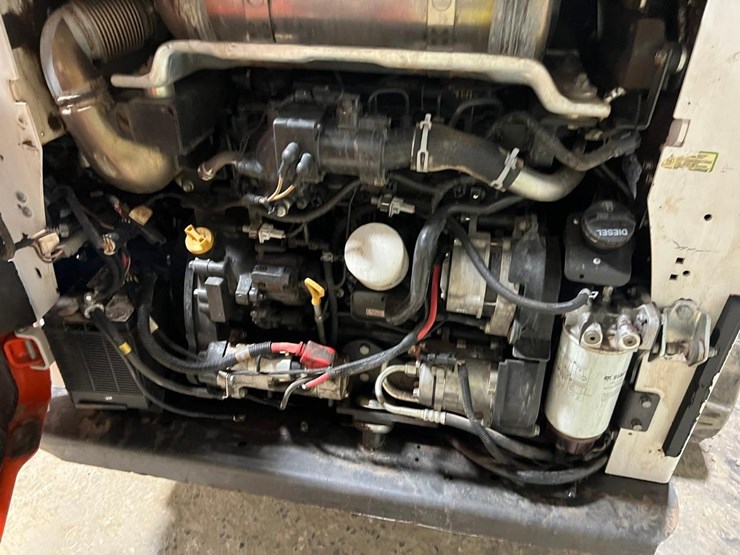 2021-bobcat-t770-image-17