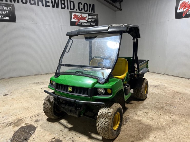 john-deere-gator-image-2