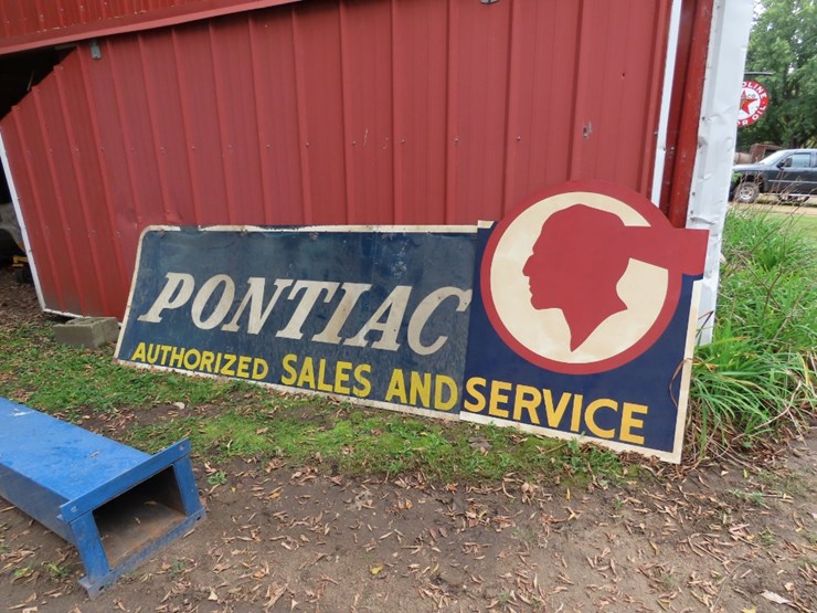 large-pontiac-sign-image-3