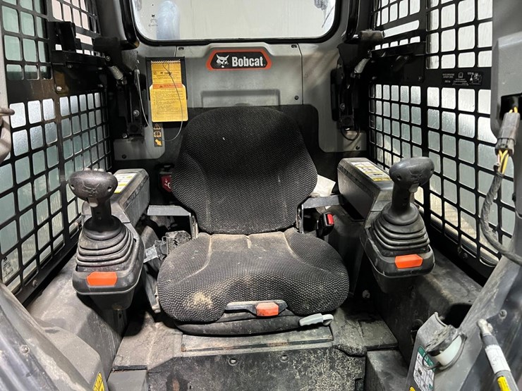 2021-bobcat-t76-image-22