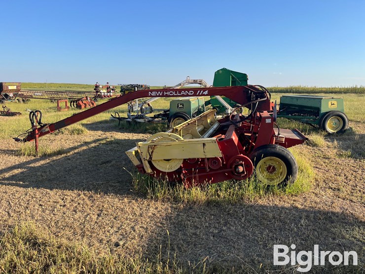 new-holland-114-image-8