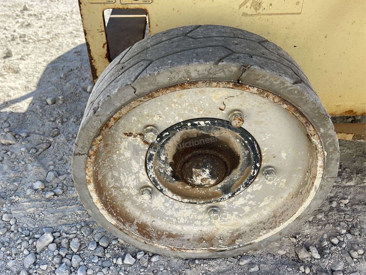 jlg-2646es-image-15