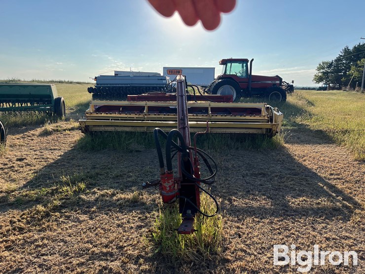 new-holland-114-image-2