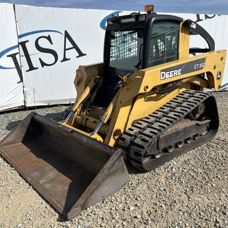 2013 DEERE CT332