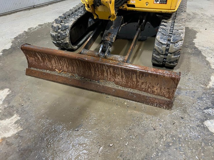 deere-35d-image-12