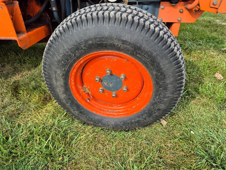 kubota-l2850-image-8