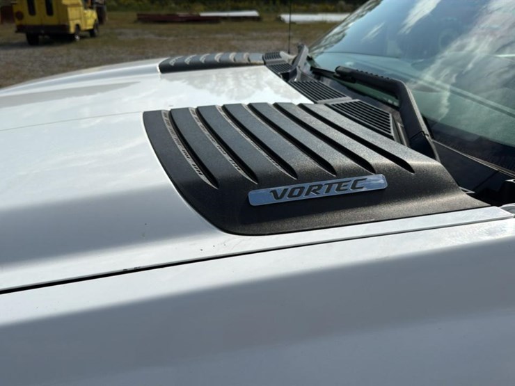 2012-chevrolet-2500-image-27