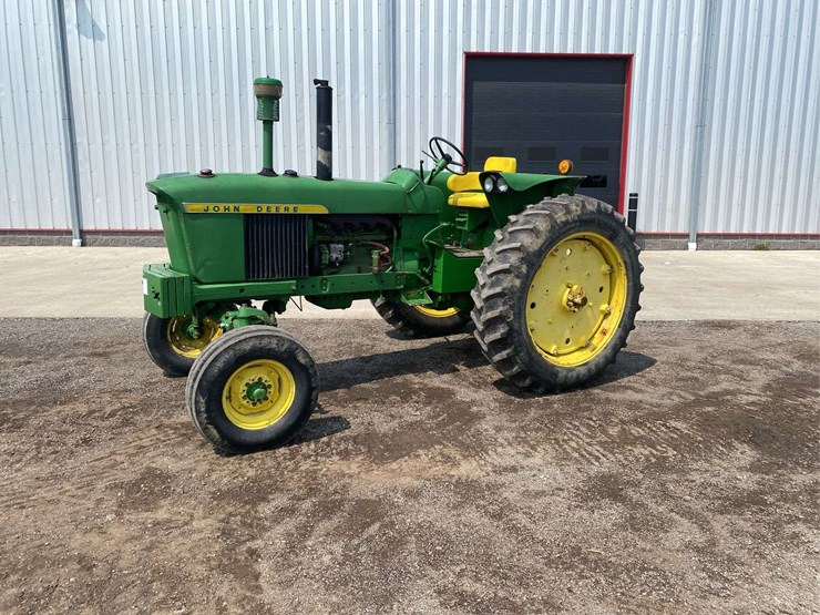 john-deere-2510-image-1