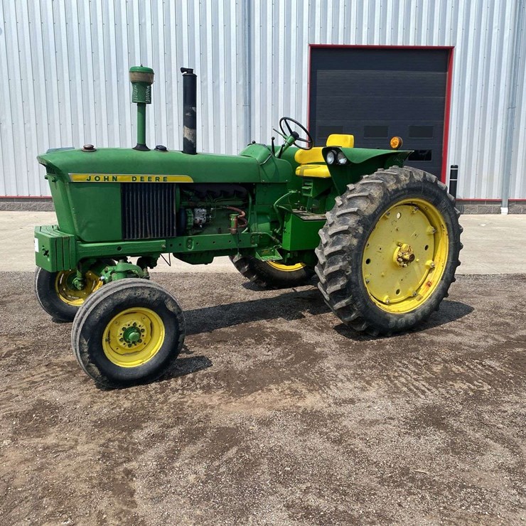JOHN DEERE 2510