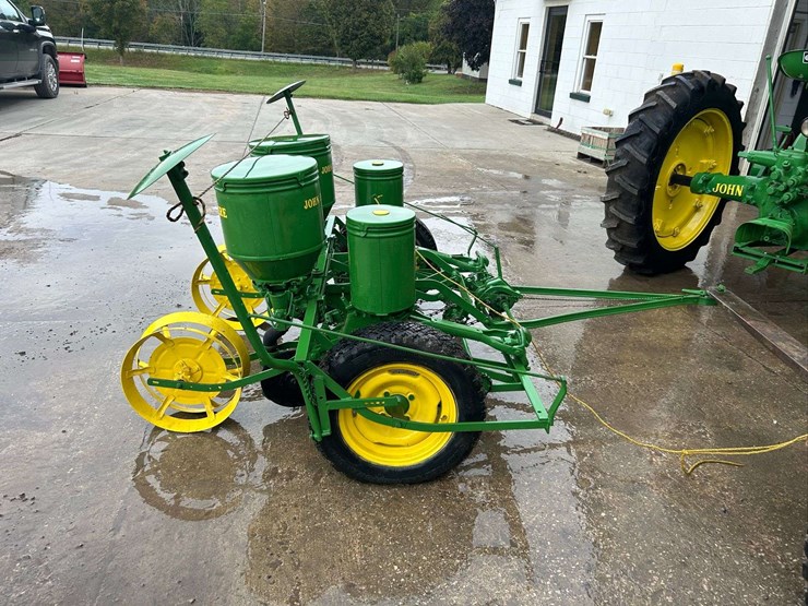 john-deere-2r-image-4