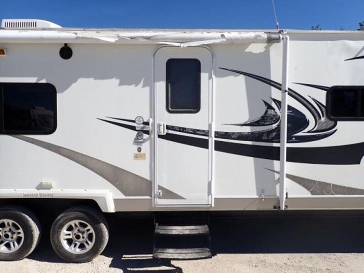 2012-skyline-nomad-t/a-travel-trailer-1se200r21cf0-image-9