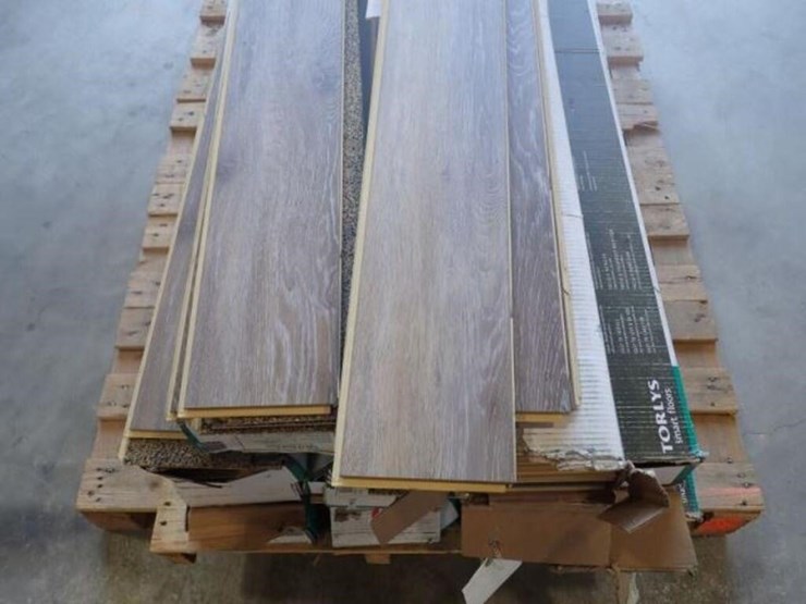 qty-of-torlys-everwood-vinyl-flooring-image-2