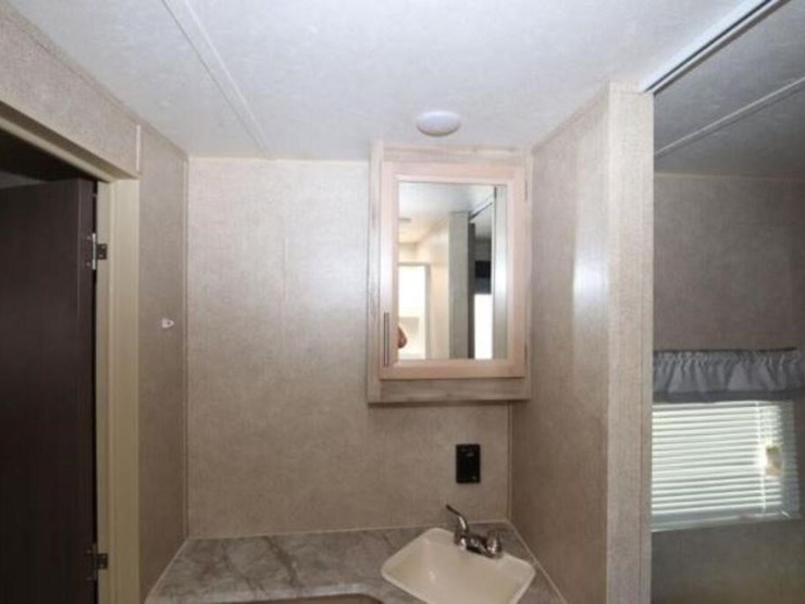 2020-catalina-241rls-travel-trailer-5zt2canb1lu034-image-30