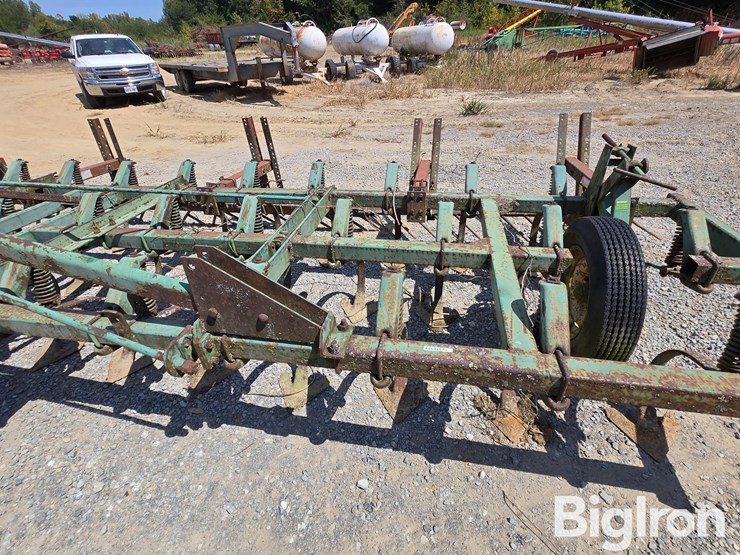 john-deere-1100-image-9