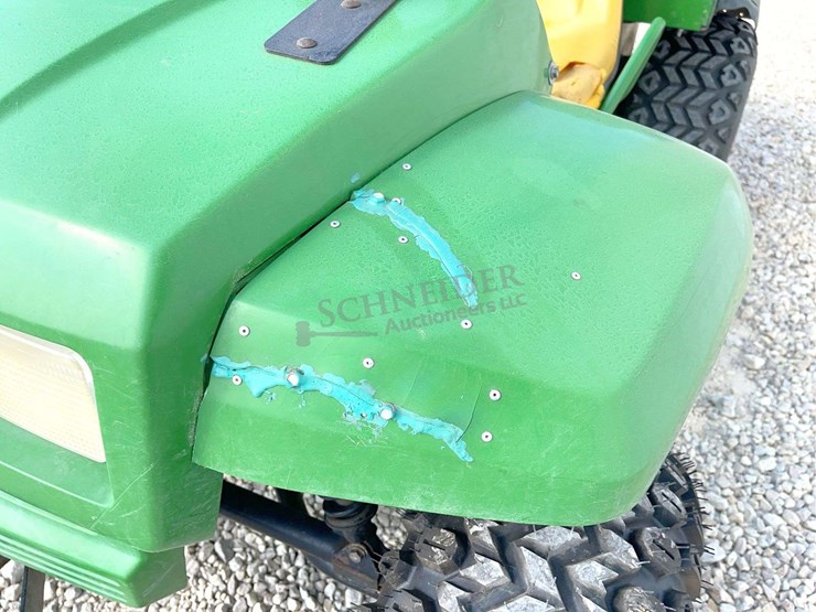john-deere-gator-image-12