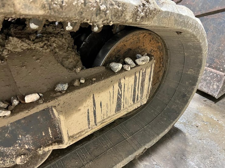 bobcat-t770-image-21