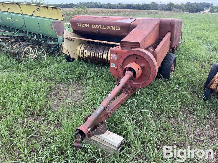 new-holland-270-image-1