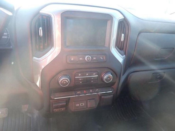 2022-chevrolet-silverado-2500-image-23