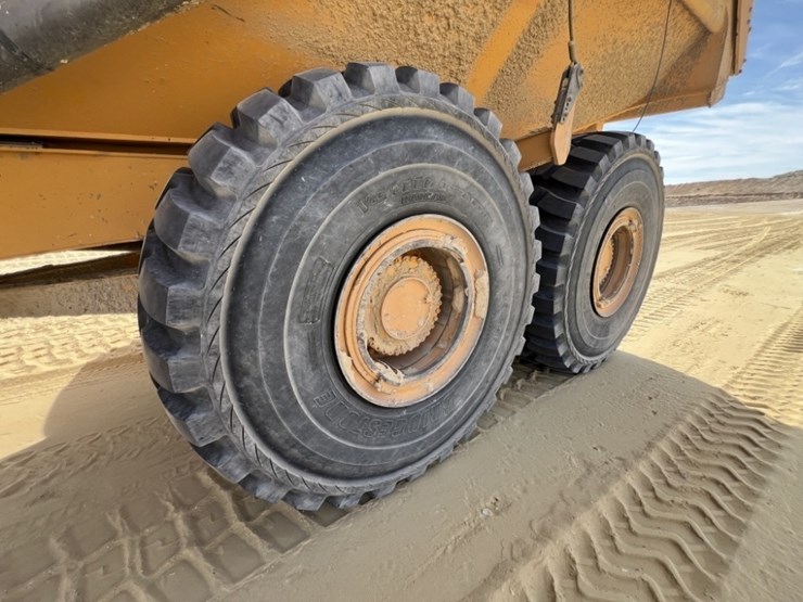 2020-volvo-a60h-image-15