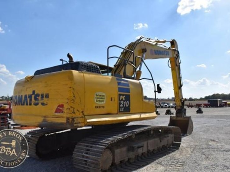 2014-komatsu-pc210-10-image-22