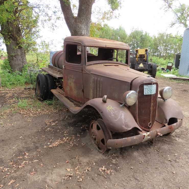 1935 Chevrolet Tanker Truck