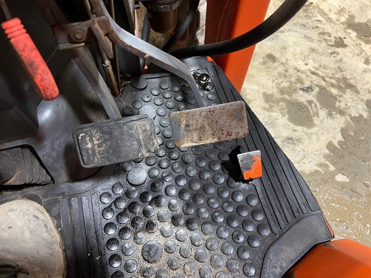 2002-kubota-l35-image-30