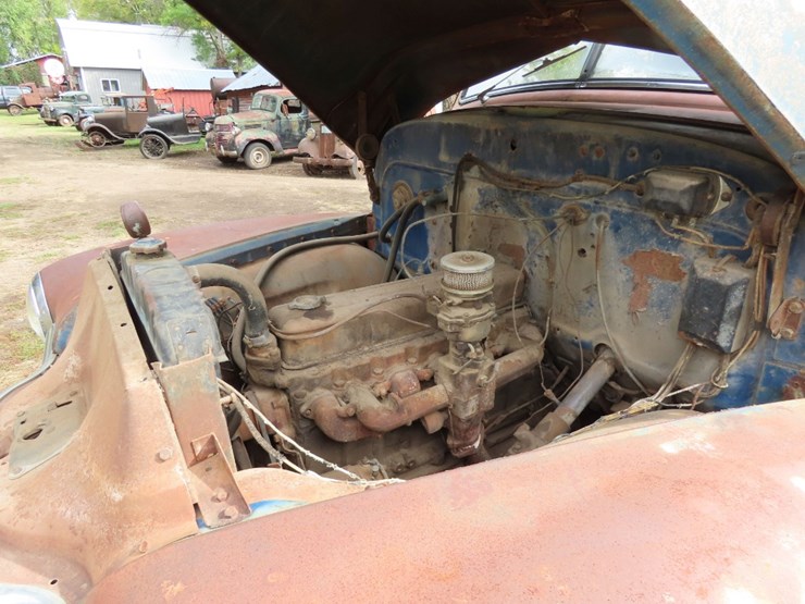 1949-chevrolet-3/4-ton-pickup-image-9