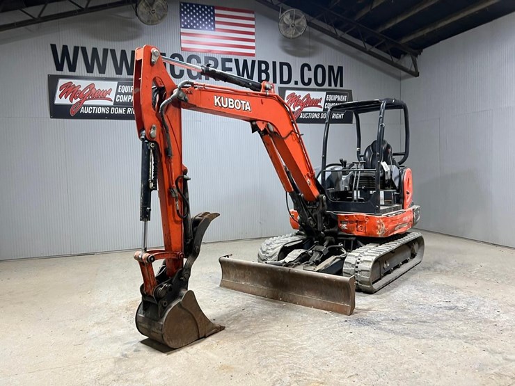 2020-kubota-kx040-4-image-2