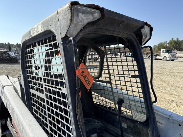 2017-bobcat-t550-image-25
