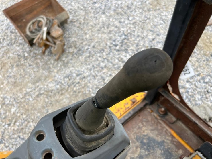 jcb-8032-image-29