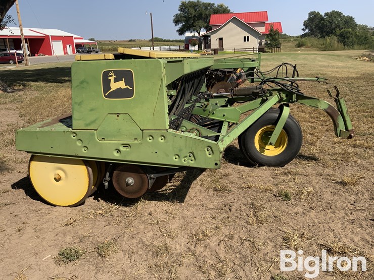 john-deere-9300-image-4