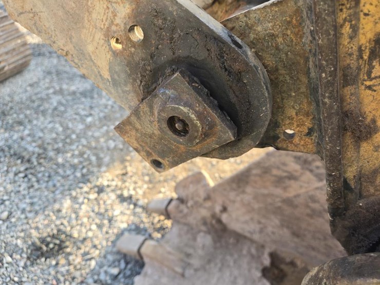 caterpillar-312-image-22