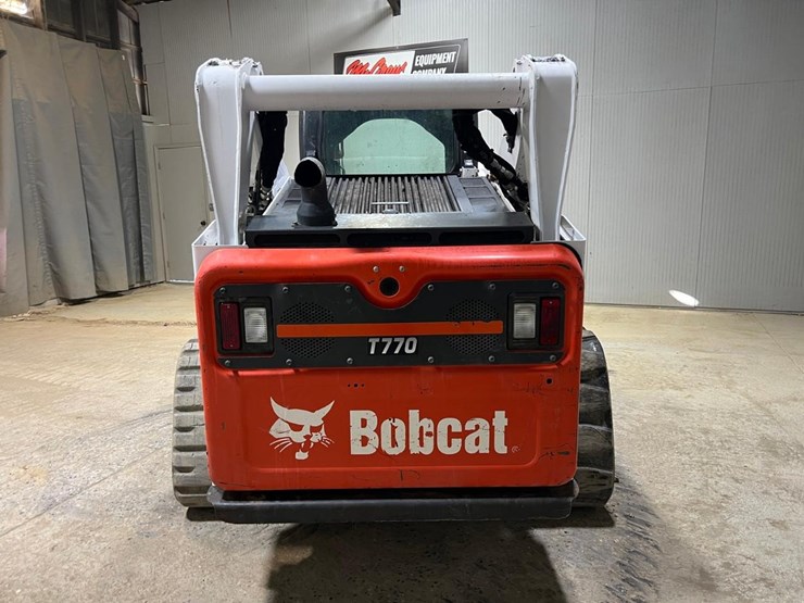 2021-bobcat-t770-image-4