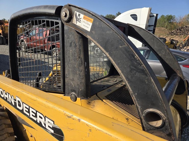 john-deere-250-image-32