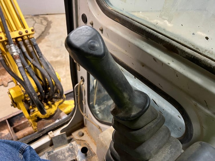 2002-kobelco-sk30sr-image-27