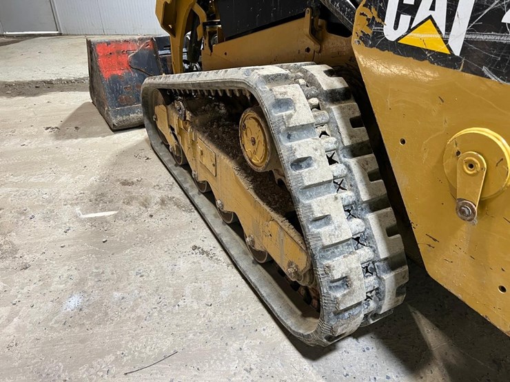 2016-caterpillar-259d-image-16