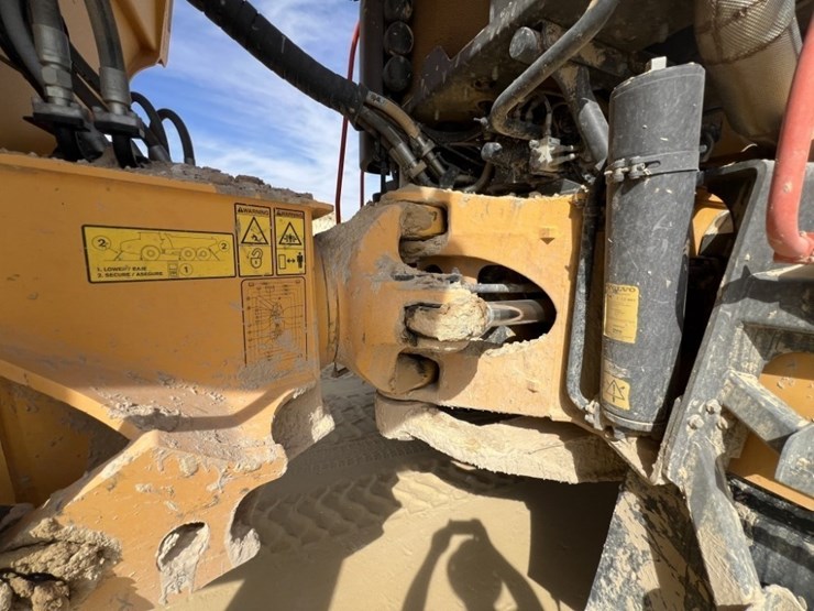 2020-volvo-a60h-image-21