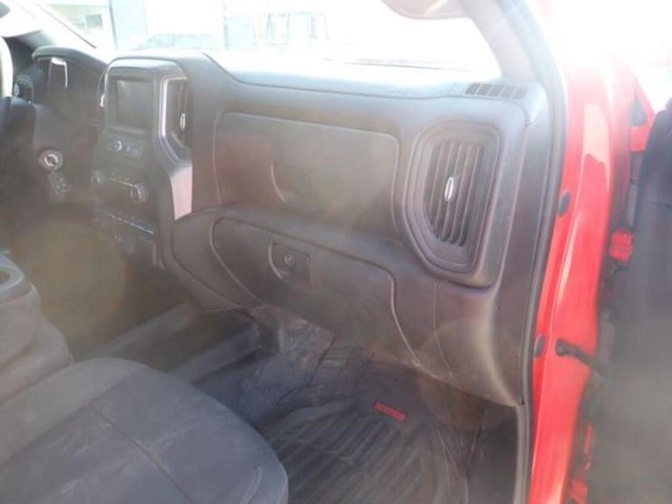 2022-chevrolet-2500-image-35