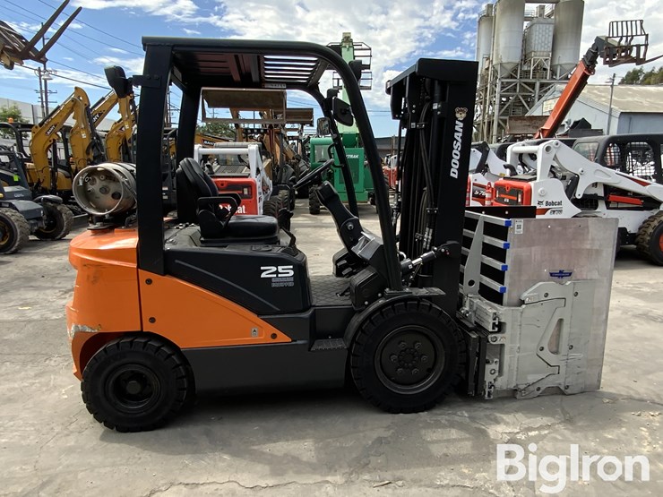 2023-doosan-g25n-7-image-4