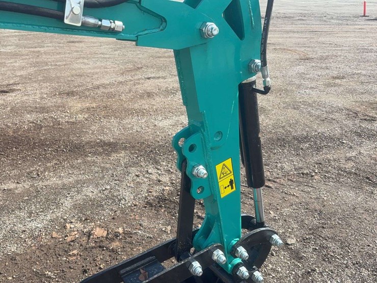 cfg-industrial-mh12rx-mini-excavator-image-9