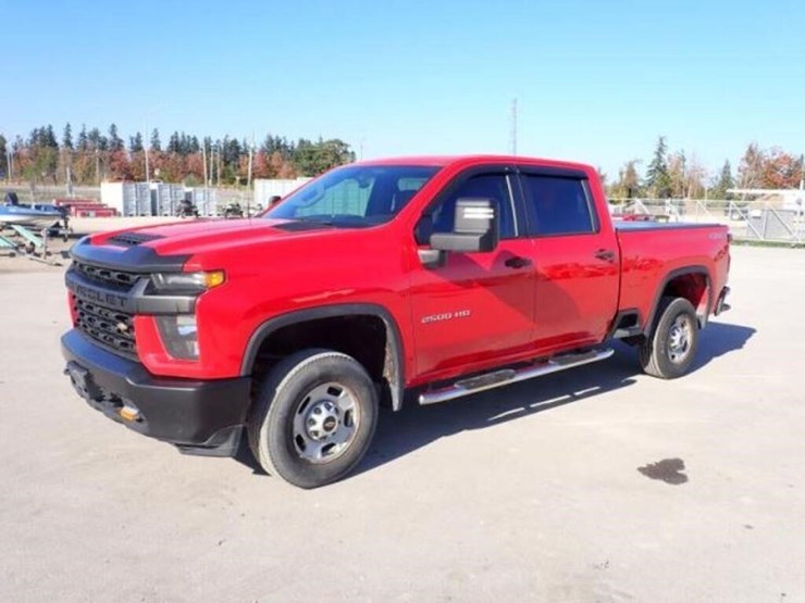 2022-chevrolet-2500hd-image-1