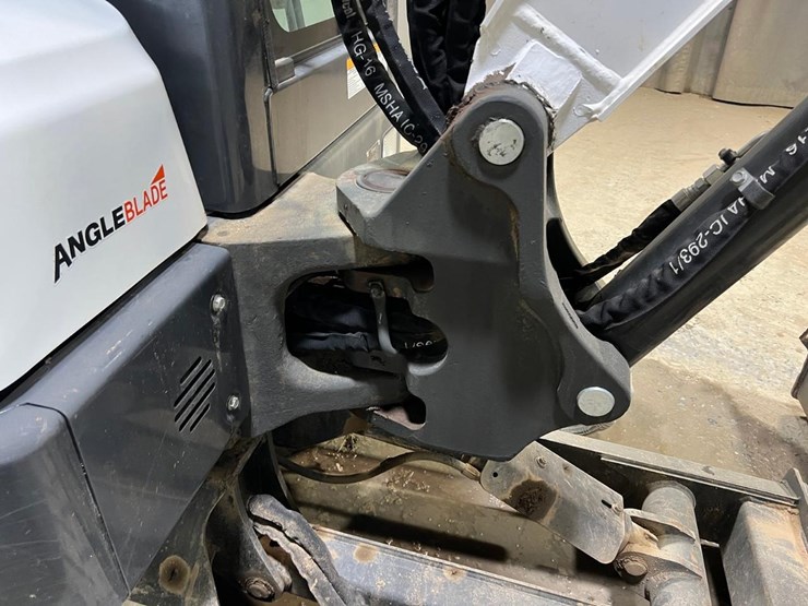 2020-bobcat-e42-image-26