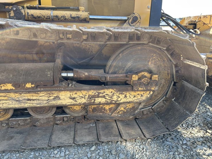 2003-deere-450h-image-54
